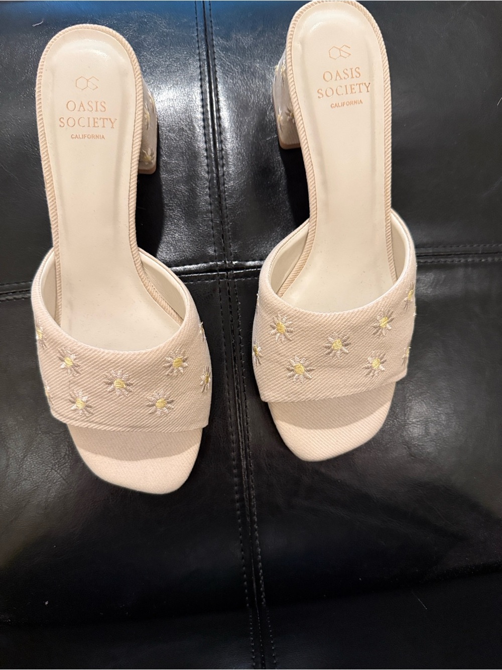 Oasis Society Cream Embroidered Slide Sandals 8.5 NWOT - Picture 6 of 8